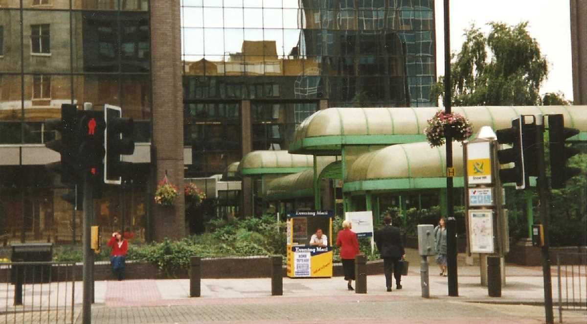 Snow Hill Station Square